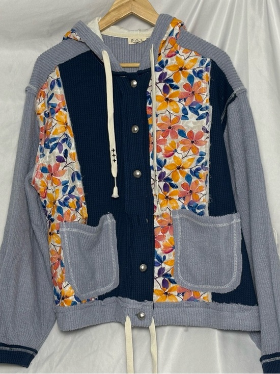 POL Patchwork Floral Hooded Jacket in Navy & Lavender size M - Picture 3 of 7